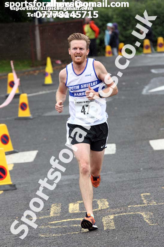 Tynedale Jelly Tea 10 Mile Road Race, Ovingham, Northumberland. Photo: David T. Hewitson/Sports for All Pics